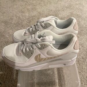 Nike Air Max 90